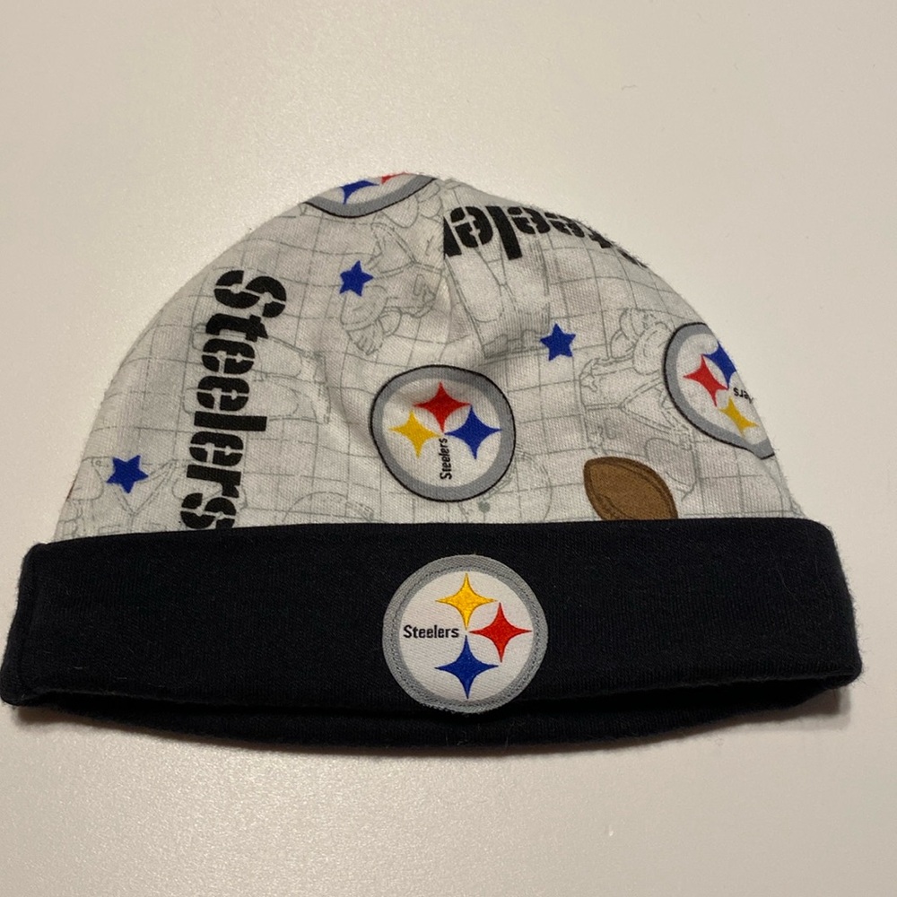 NFL team Pittsburgh Steelers Baby Newborn hat 0 to 3 months LIKE NEW embroidered